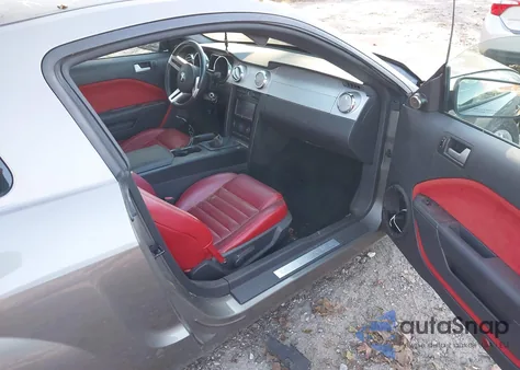 2005 Ford Mustang Gt Deluxe/Gt Premium из США, поврежденный, VIN 1ZVHT82H055193169